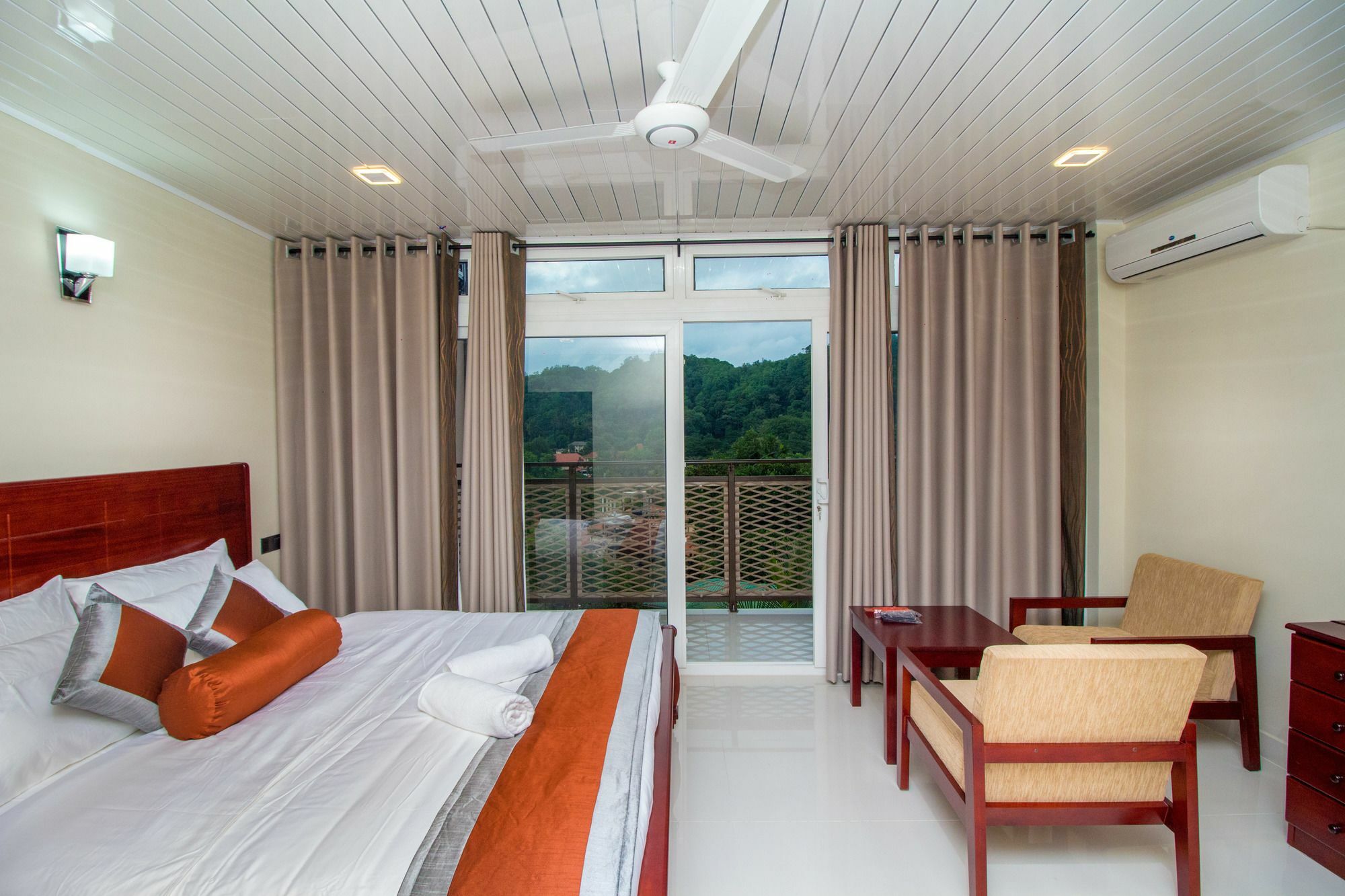Hotel Janora Hills Kandy Esterno foto