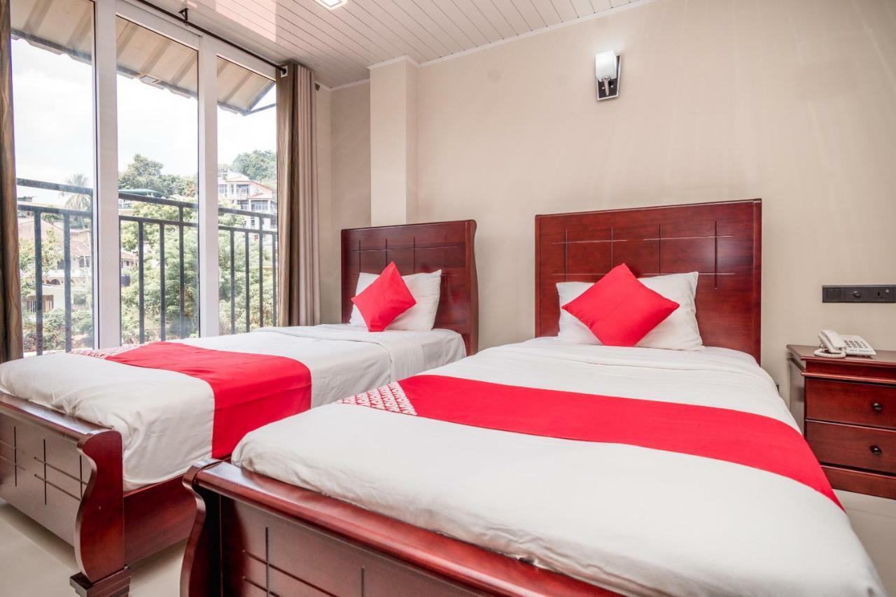 Hotel Janora Hills Kandy Esterno foto