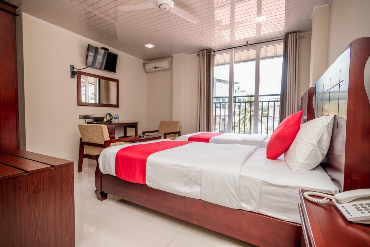 Hotel Janora Hills Kandy Esterno foto